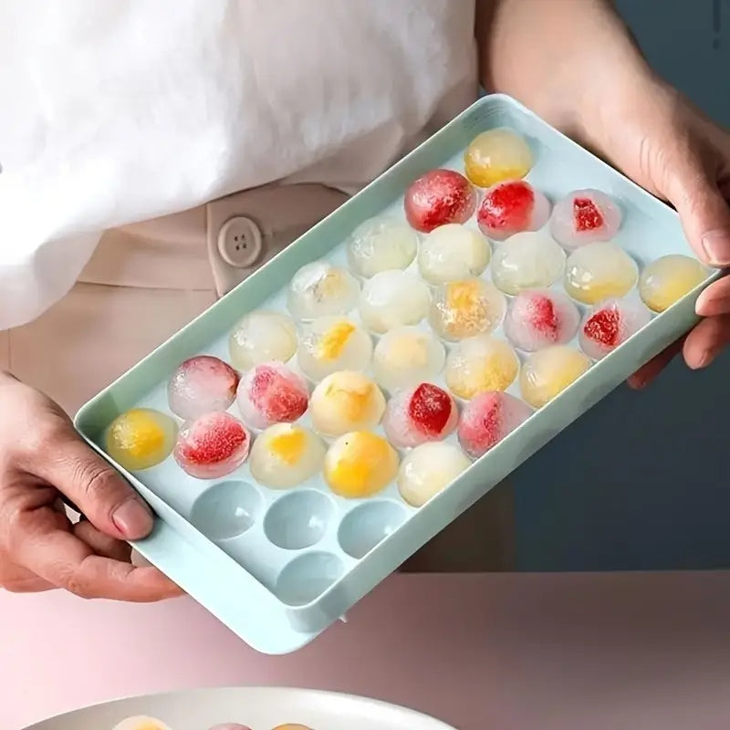 New 33 Grid Round Ice Cube Tray with Lid – Plastic Ice Box, Ice Ball Maker Mold for Freezer,