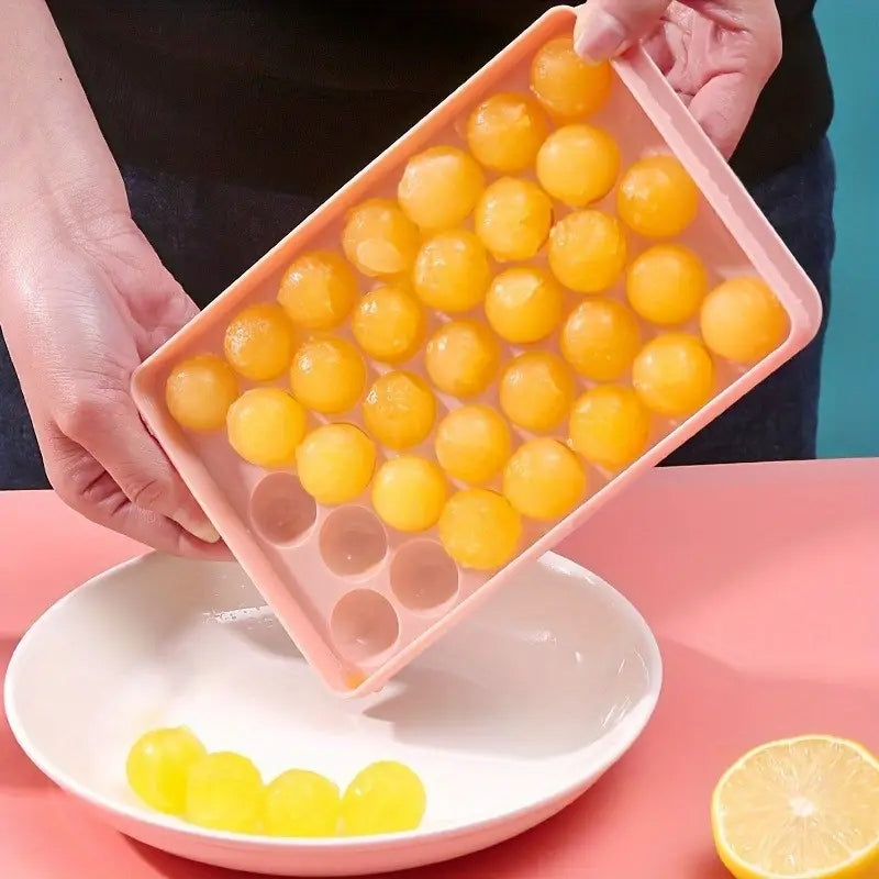 New 33 Grid Round Ice Cube Tray with Lid – Plastic Ice Box, Ice Ball Maker Mold for Freezer,