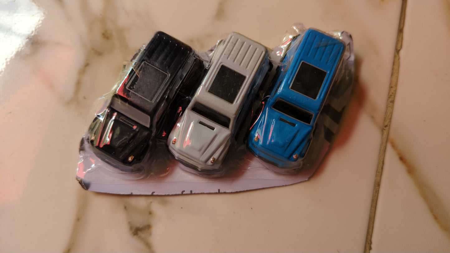 1:64 Scale Pack of 12 Mercedes Benz AMG Tin Metal Body Car Jeep Pull Back Die Cast Model
